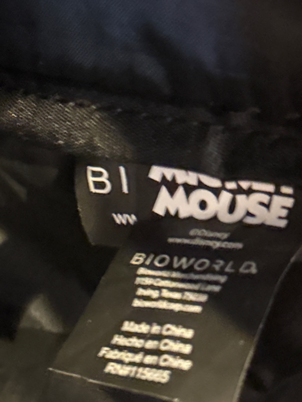 Disney Mickey Mouse Rolling Duffel Bag NWOT - Picture 7 of 8
